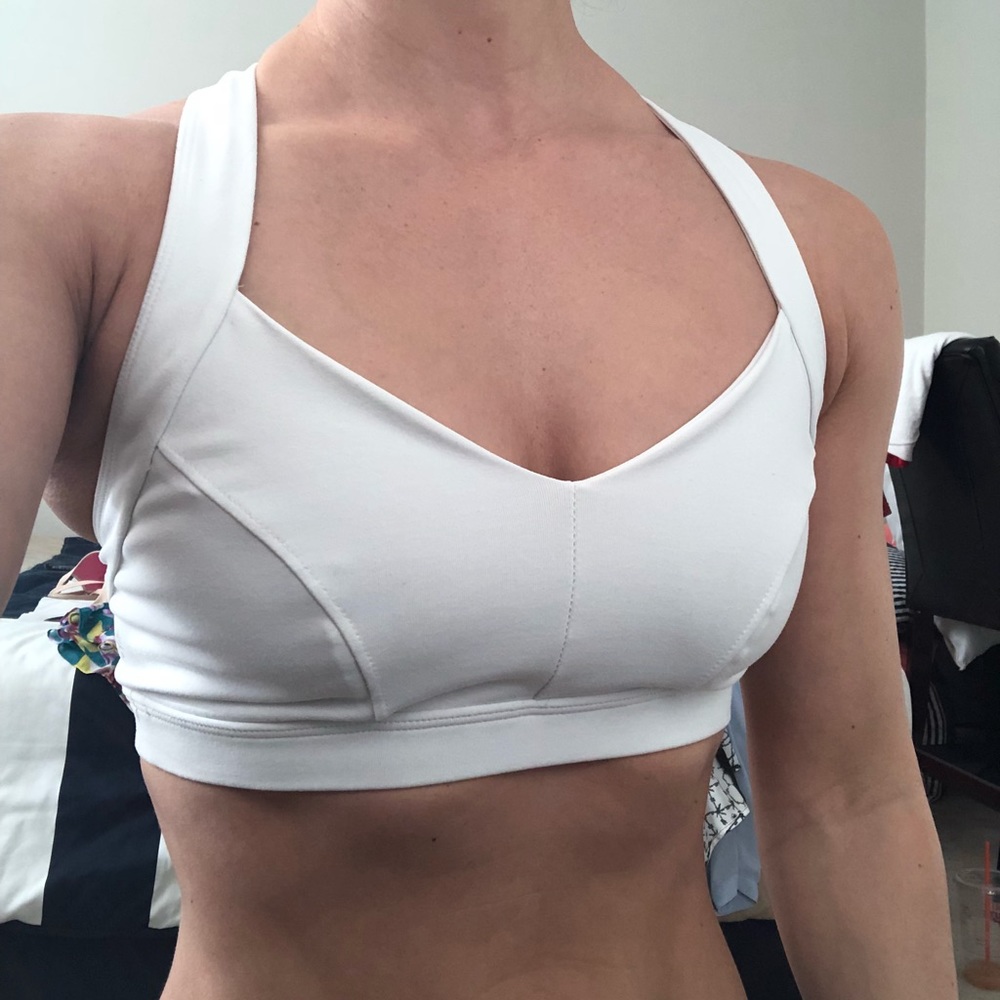 Sports bra with T back